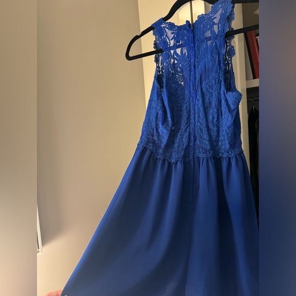Blue H&M dress with lace - Picture 3 of 3